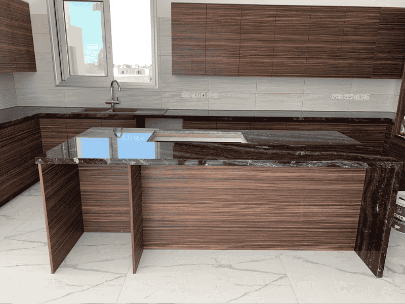 Ứng dụng lắp đặt của đá cầu thang ĐCT31 đen tia chớp