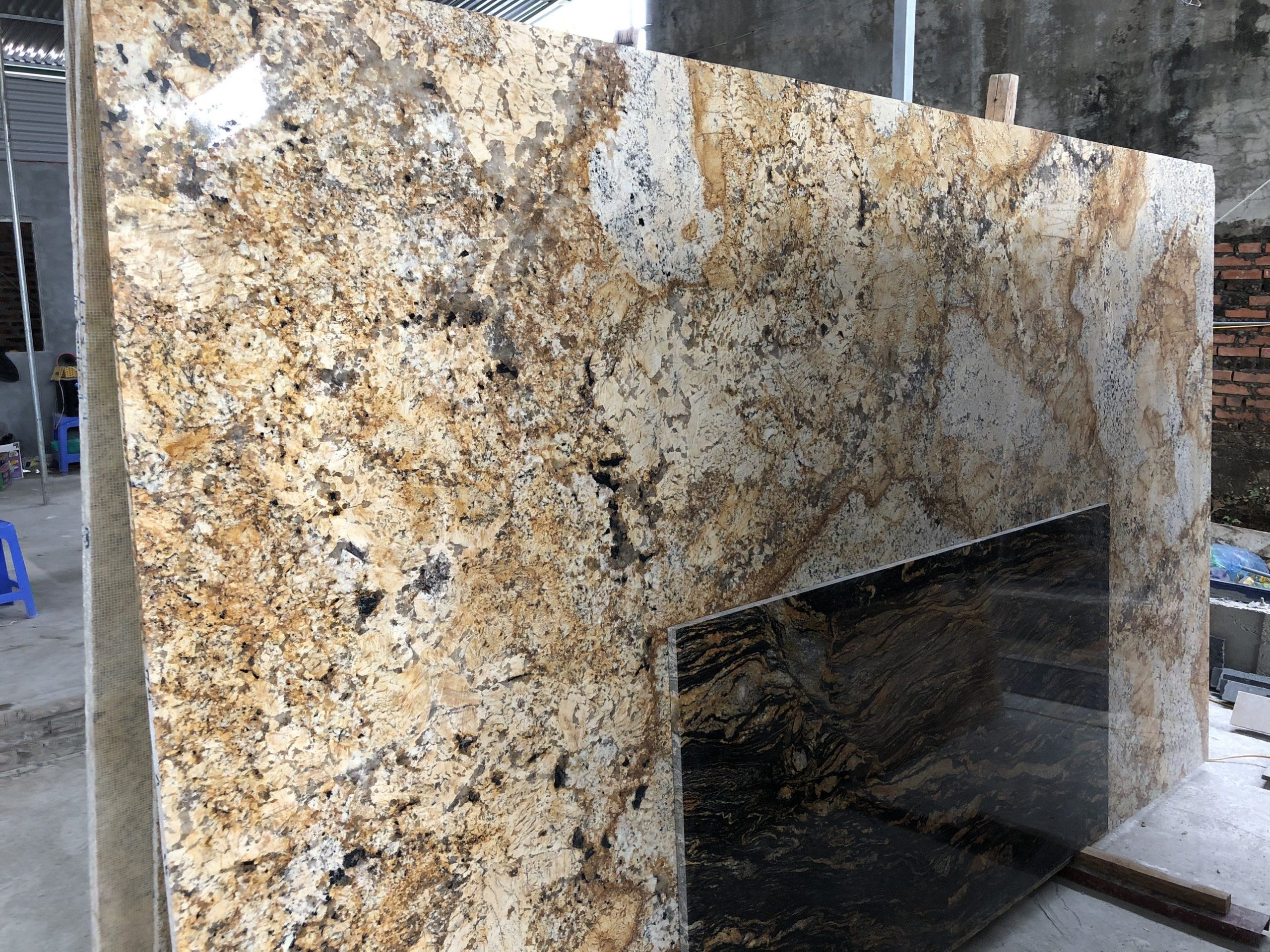 da-alaska-gold-granite