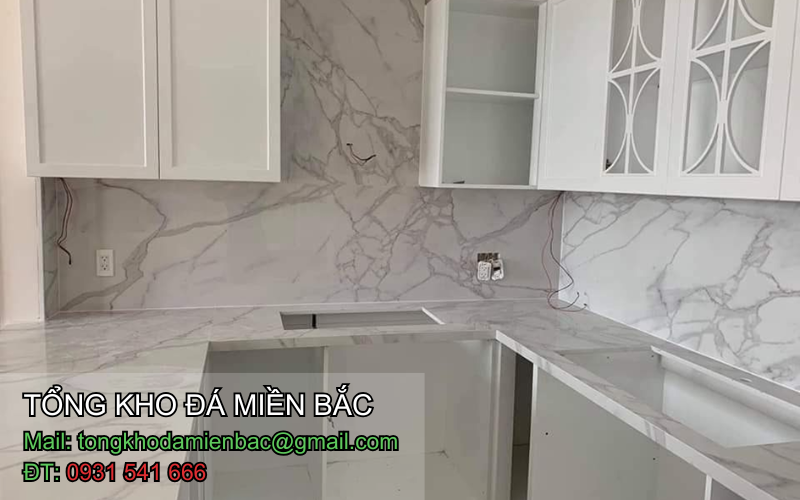 giá đá bàn bếp
