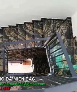 Mẫu cầu thang đá Furson Gold chất liệu Granite