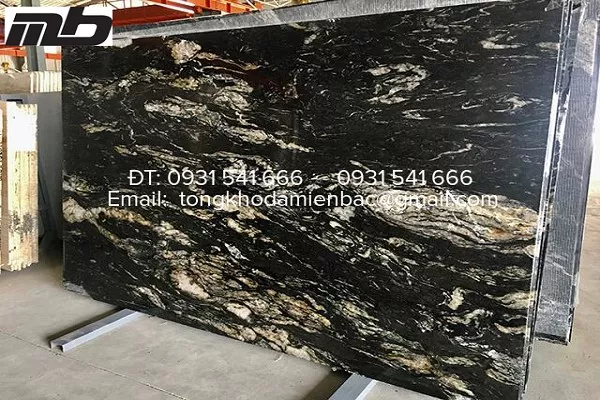 Đá granite tự nhiên đen sở hữu vẻ đẹp mạnh mẽ, huyền bí