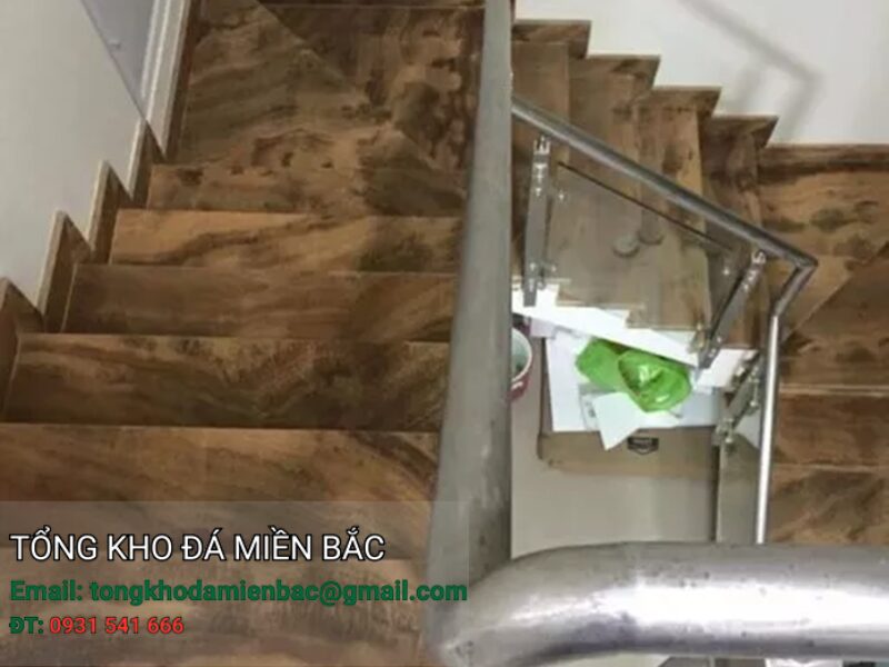 Đá cầu thang giả gỗ 