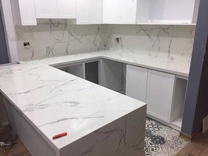  giá đá nhân tạo làm mặt bếp 
