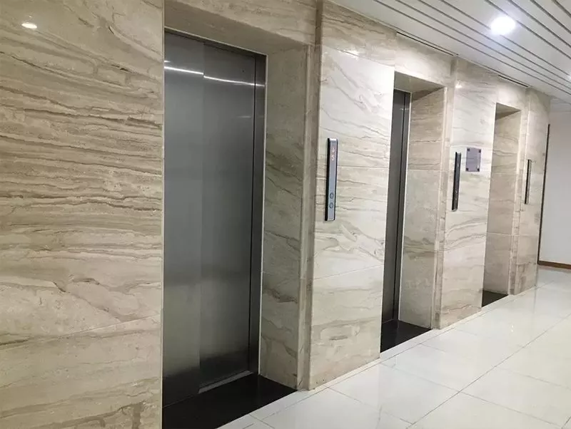 đá ốp mặt thang máy 
