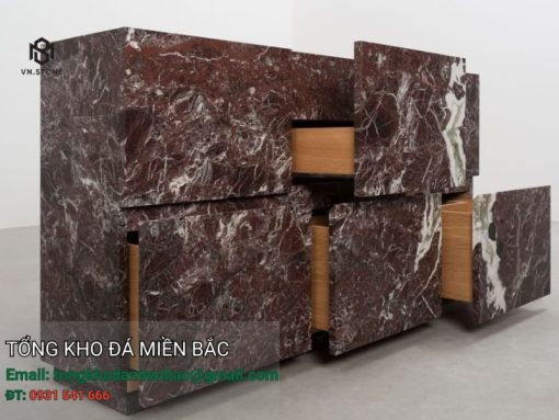 đá Marble đỏ màng nhện ốp cầu thang