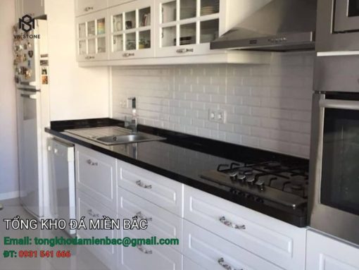 đá ốp bếp Granite Absolute black