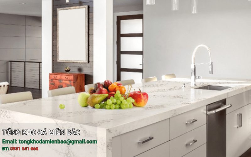 các mẫu bàn bếp mới nhất 2025