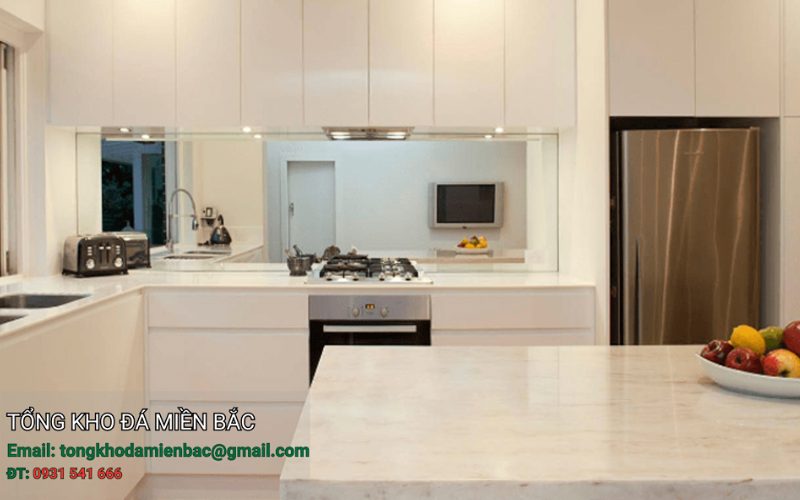 các mẫu bàn bếp mới nhất 2025