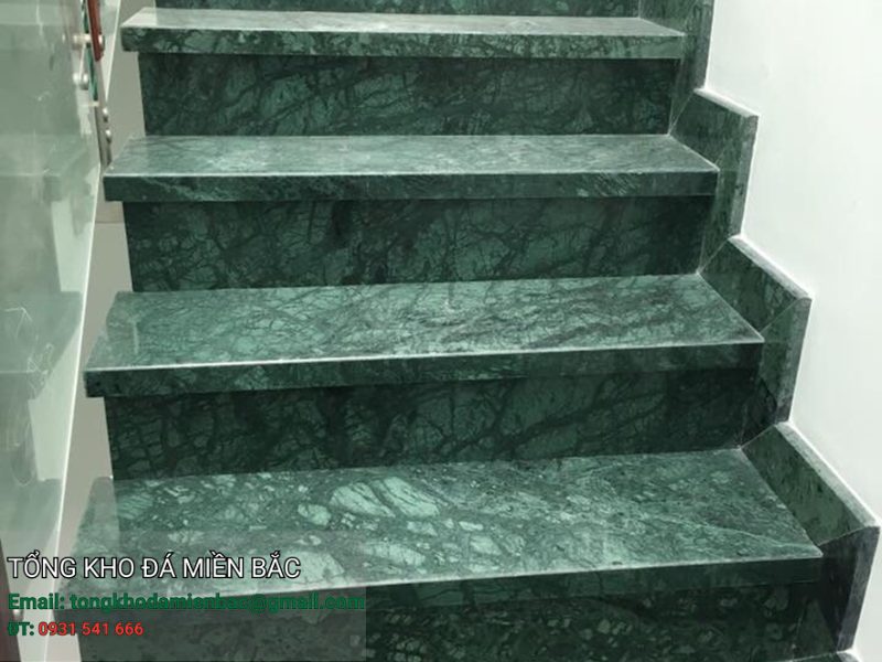 Đá cầu thang phong thủy hợp mệnh gia chủ​ 