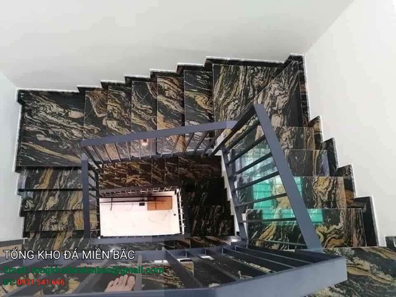 Đá cầu thang phong thủy hợp mệnh gia chủ​