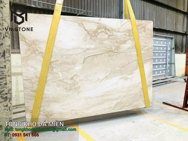 10 mẫu cầu thang đá Granite sang trọng, bền đẹp nhất 2025 9 - Tổng Kho Đá 10 mẫu cầu thang đá Granite sang trọng, bền đẹp nhất 2025