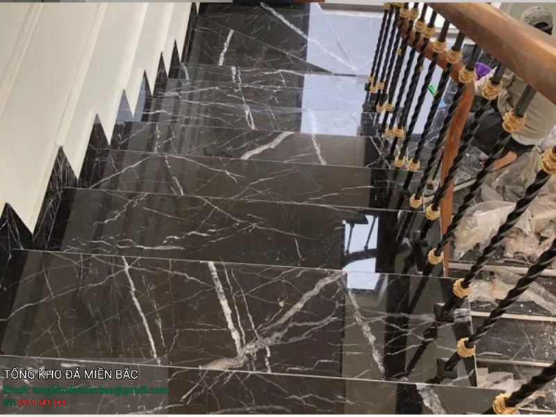 5 Mẫu cầu thang biệt thự đẹp, sang trọng và hiện đại nhất 2025