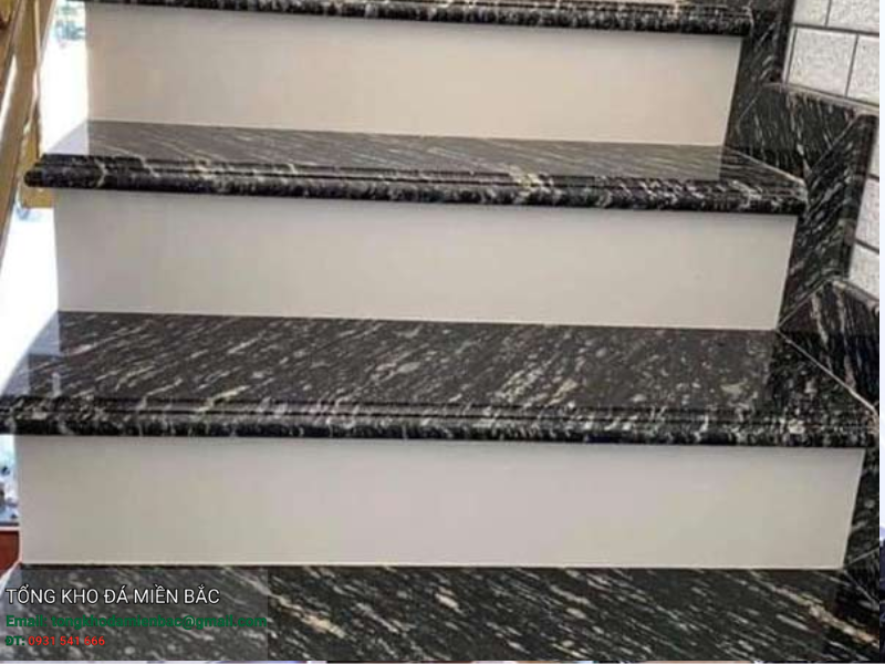 10 mẫu cầu thang đá Granite sang trọng, bền đẹp nhất 2025 4 - Tổng Kho Đá 10 mẫu cầu thang đá Granite sang trọng, bền đẹp nhất 2025