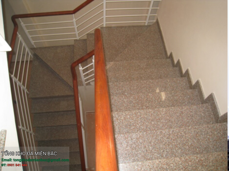 10 mẫu cầu thang đá Granite sang trọng, bền đẹp nhất 2025 11 - Tổng Kho Đá 10 mẫu cầu thang đá Granite sang trọng, bền đẹp nhất 2025