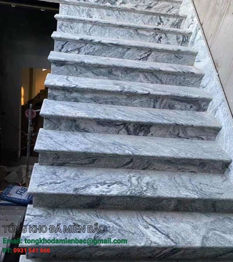 mẫu đá cầu thang đẹp 2026