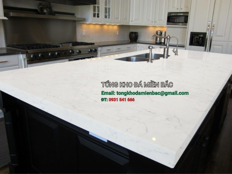 Nên dùng đá gì làm bàn bếp? Chia sẻ kinh nghiệm thực tế từ Tổng Kho Đá Miền Bắc