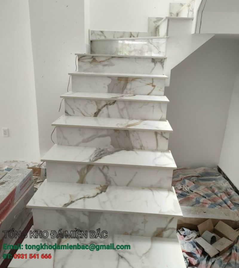 Thi công đá cầu thang giá bao nhiêu? Các khoản chi phí và cách tối ưu hiệu quả 1 - Tổng Kho Đá thi-cong-da-cau-thang-gia-bao-nhieu