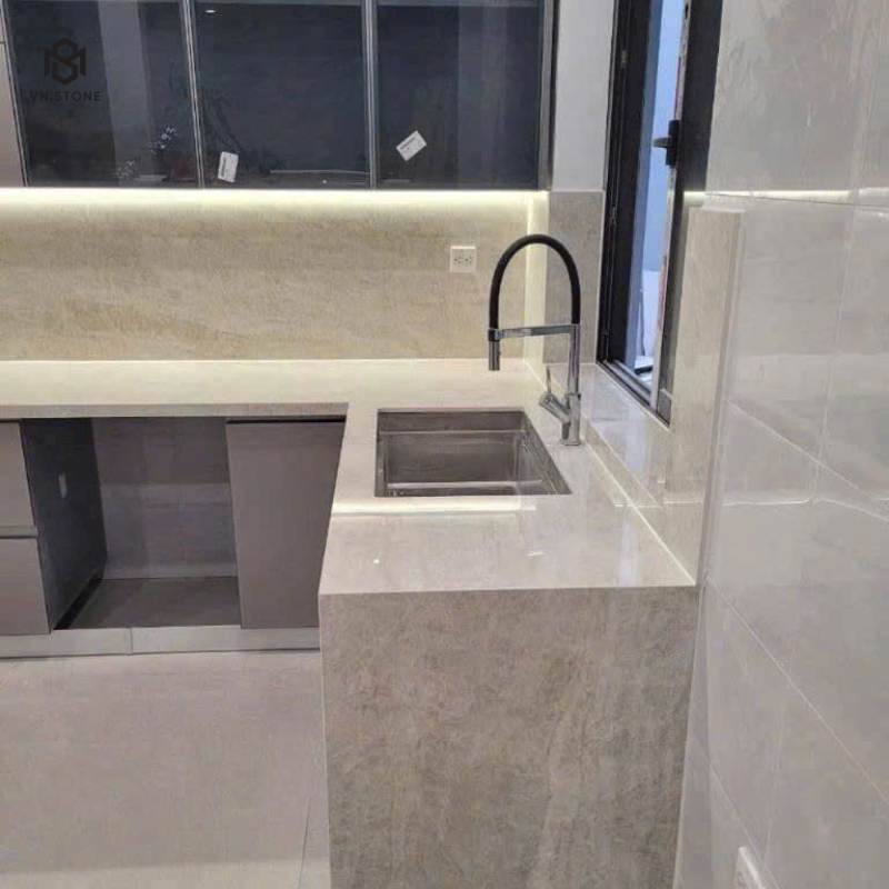 Cách xử lý đá bàn bếp bị ố vàng cách xử lý an toàn, hiệu quả 1 - Tổng Kho Đá da ban bep bi o vang cach xu ly 4 2 - Tổng Kho Đá